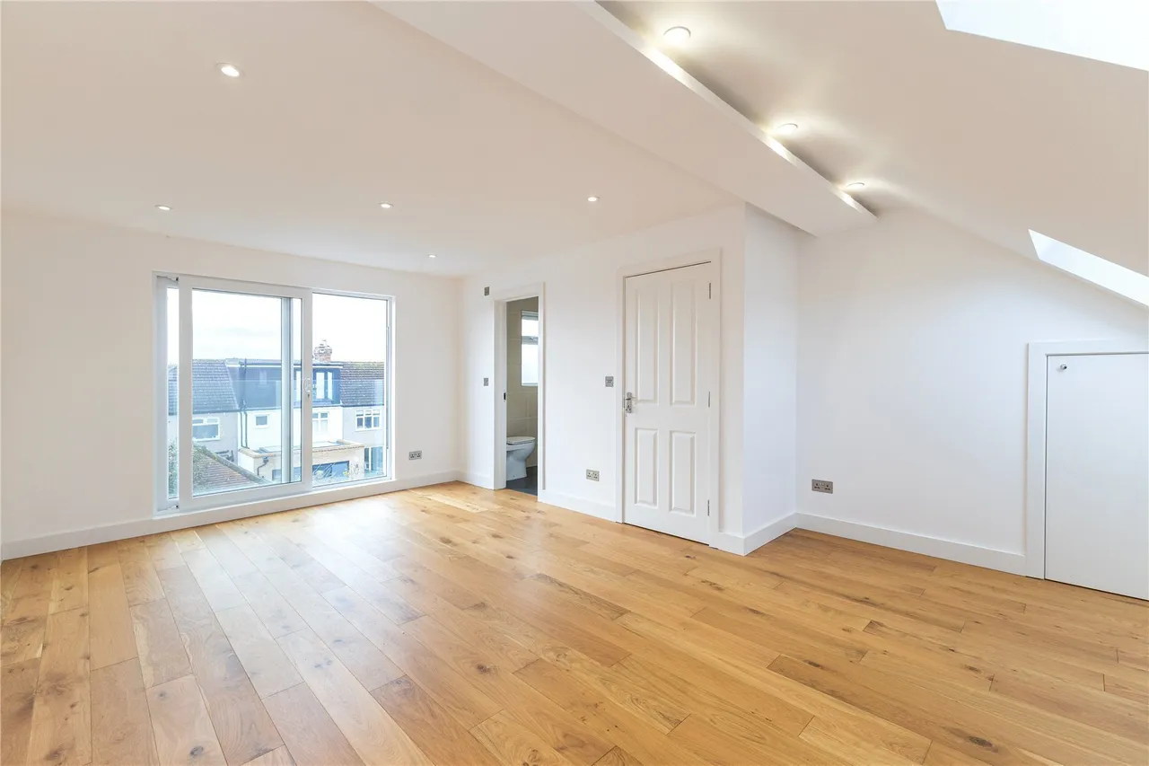 Elm Close, Wimbledon, London, SW20, photo 10