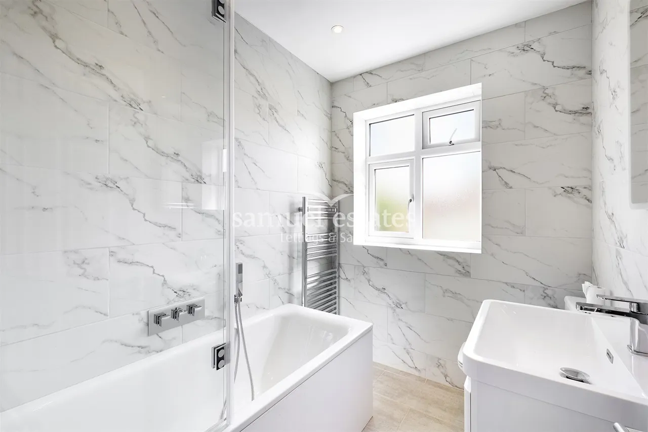 Mitcham, Surrey, CR4 3BZ, photo 4