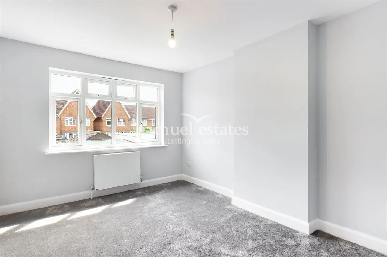 Mitcham, Surrey, CR4 3BZ, photo 5