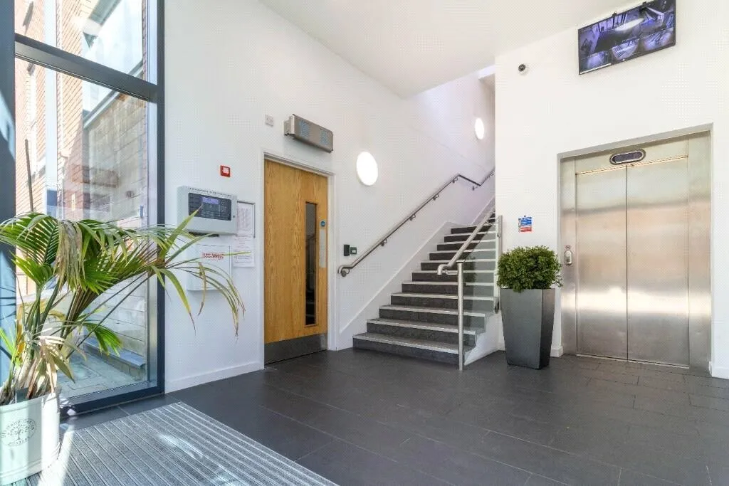 Navigation Walk, Wakefield, West Yorkshire, WF1, photo 16