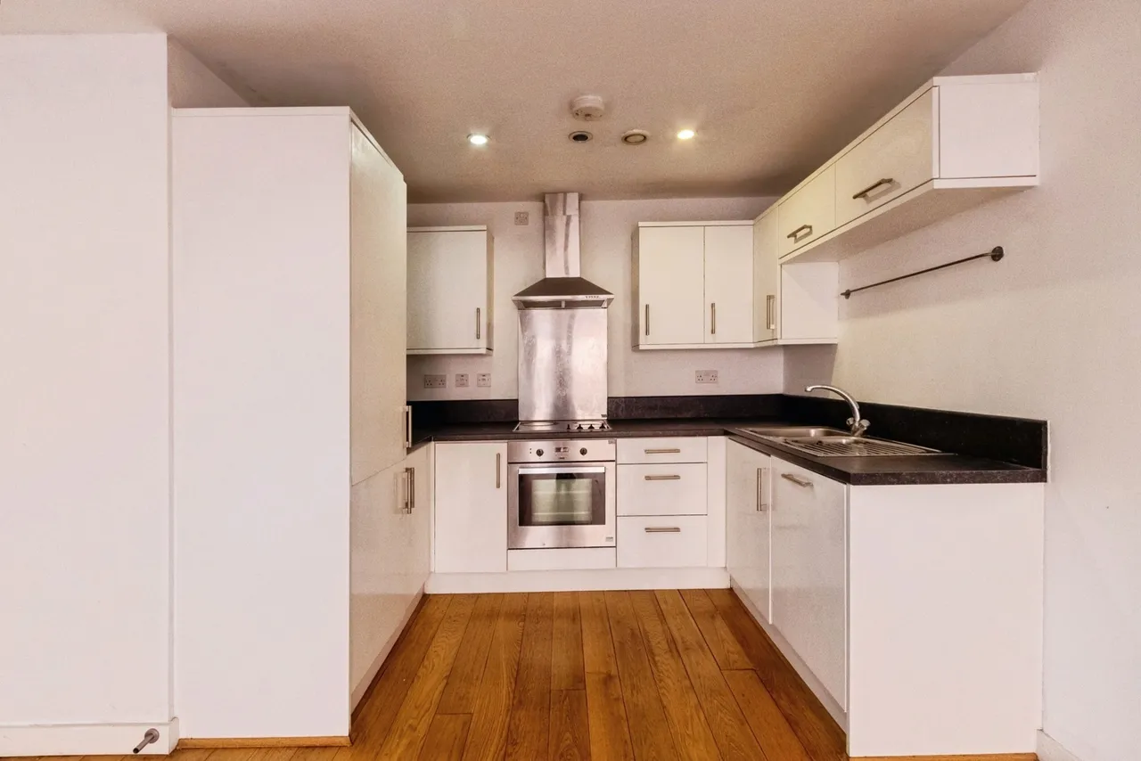 Navigation Walk, Wakefield, West Yorkshire, WF1, photo 3