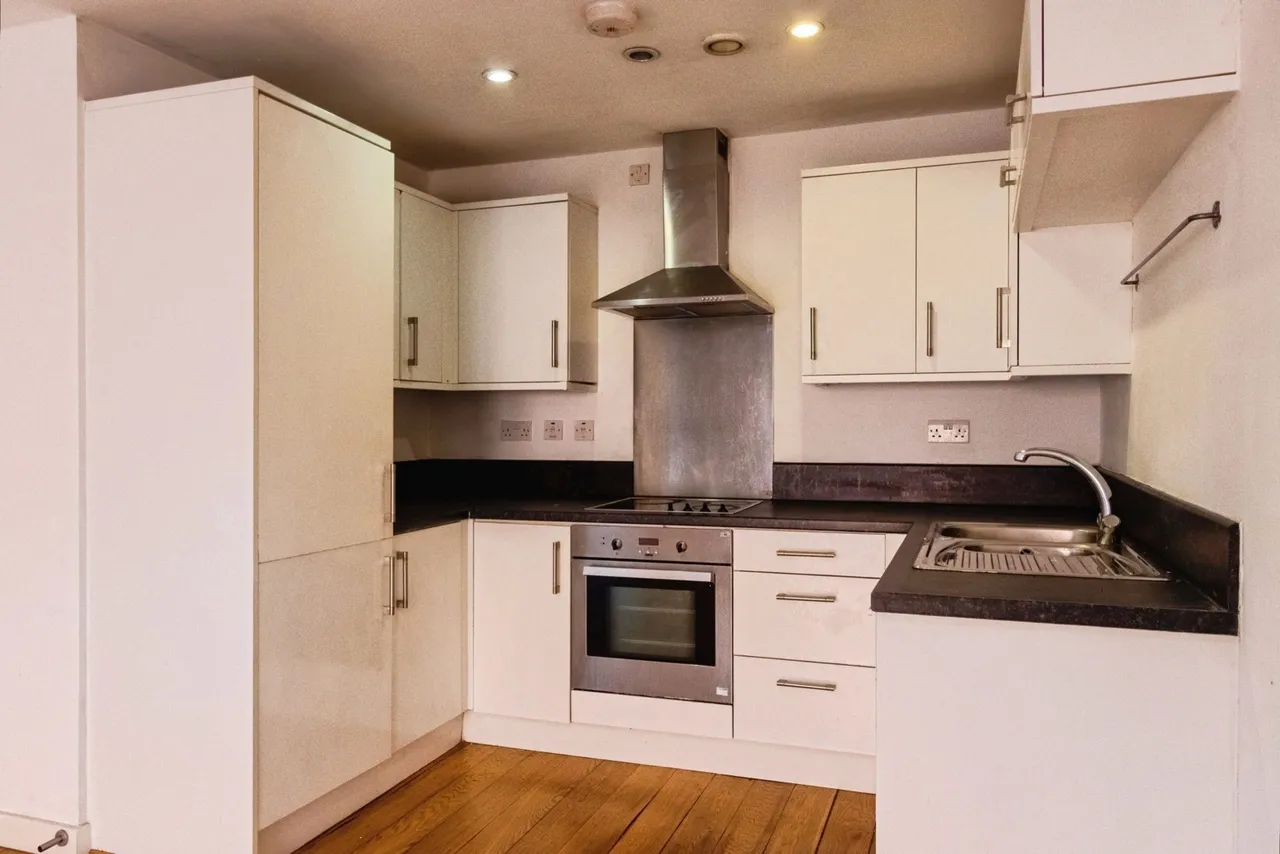 Navigation Walk, Wakefield, West Yorkshire, WF1, photo 5
