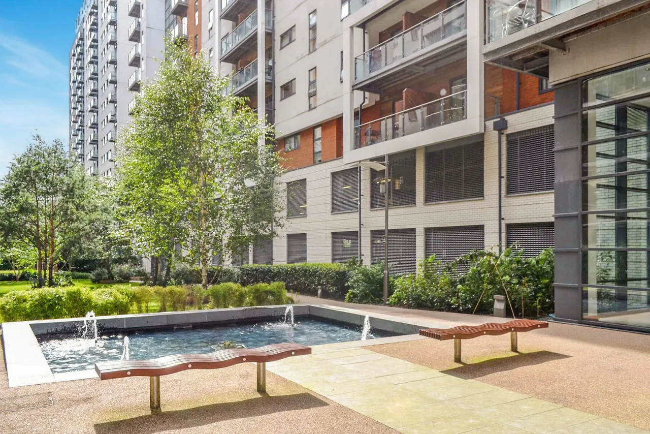 Hornbeam Way, Green Quarter, M4, photo 10
