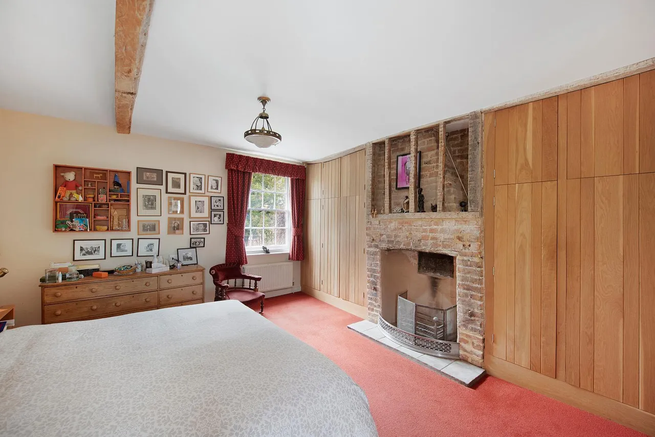 High Street, Barkway, SG8, photo 17
