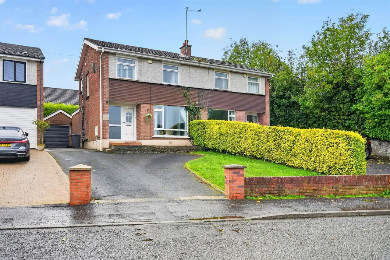 3 bed house for sale, Cairnshill Park, Belfast, BT8