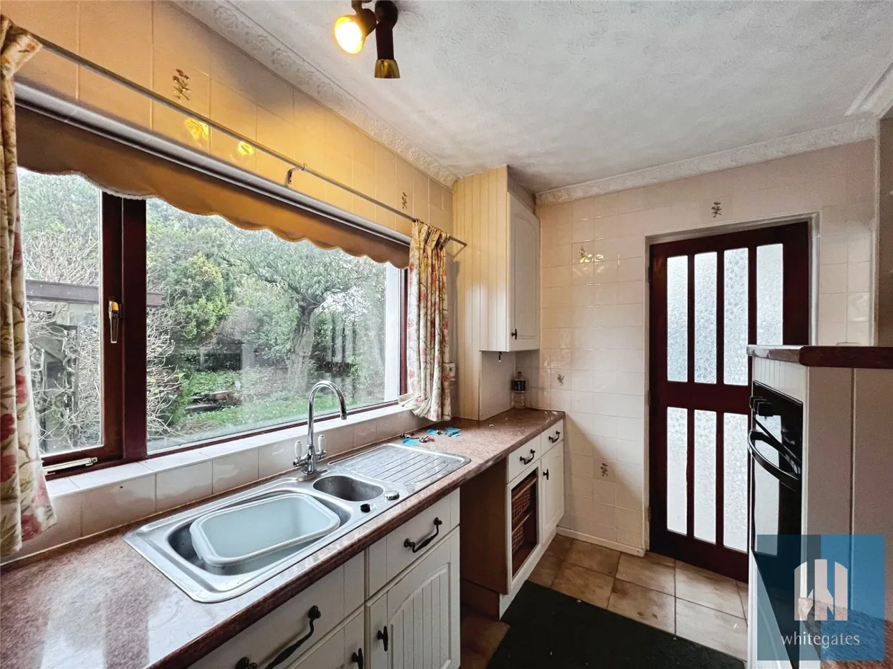 West Lodge Crescent, Ainley Top, HD2, photo 4