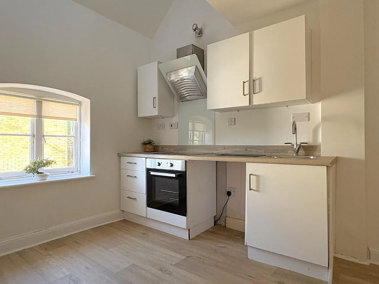 Clifton Road, Gravesend, DA11, photo 4