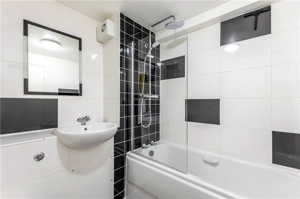 Apartment for sale in Shad Thames, London, SE1, photo 9