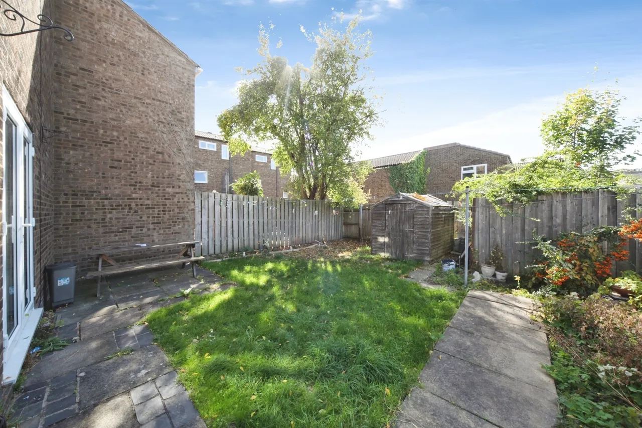Elgar Path, Luton, LU2, photo 16