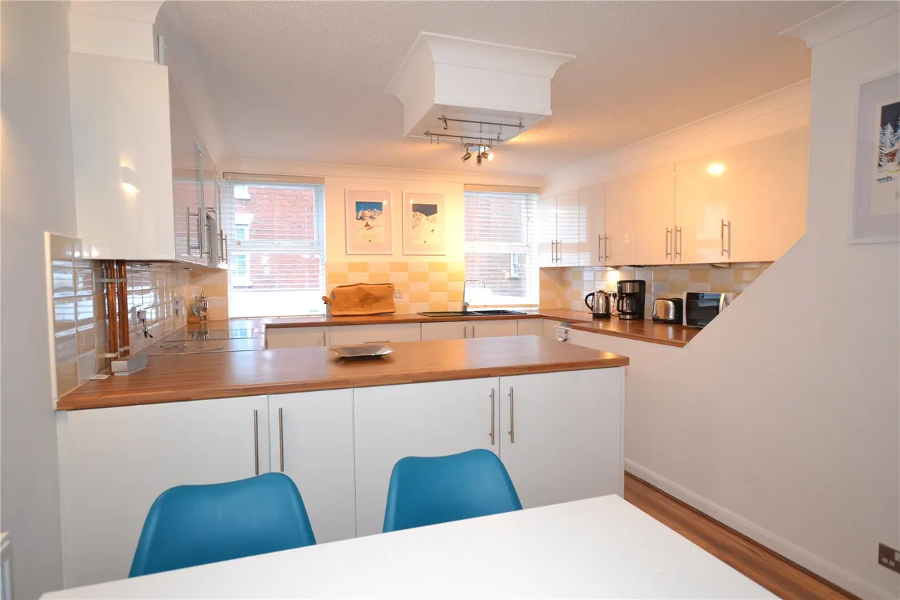 Gosport Street, Lymington, Hampshire, SO41 9BG, photo 4