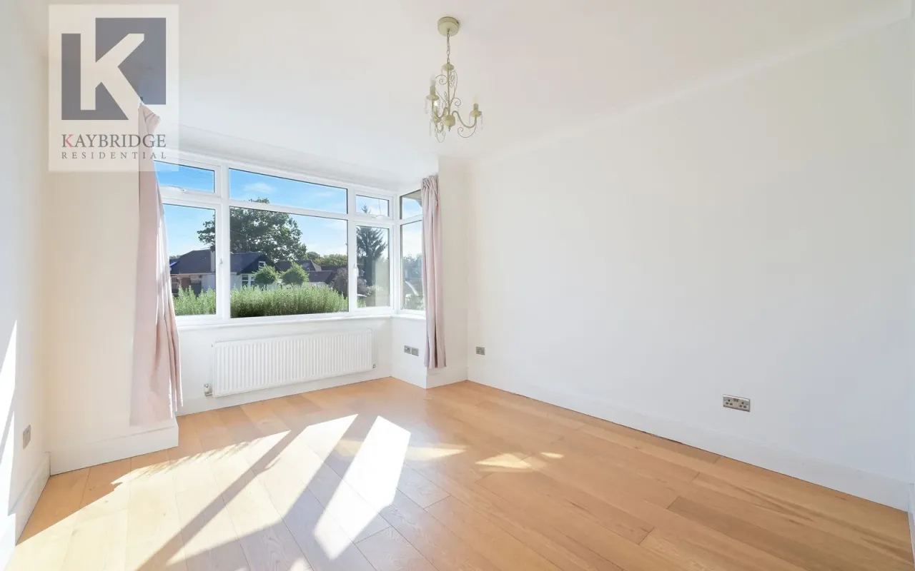 The Warren, Worcester Park, KT4, photo 9