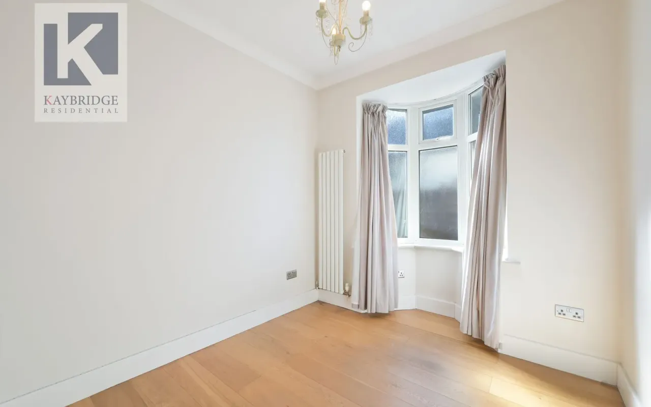 The Warren, Worcester Park, KT4, photo 11