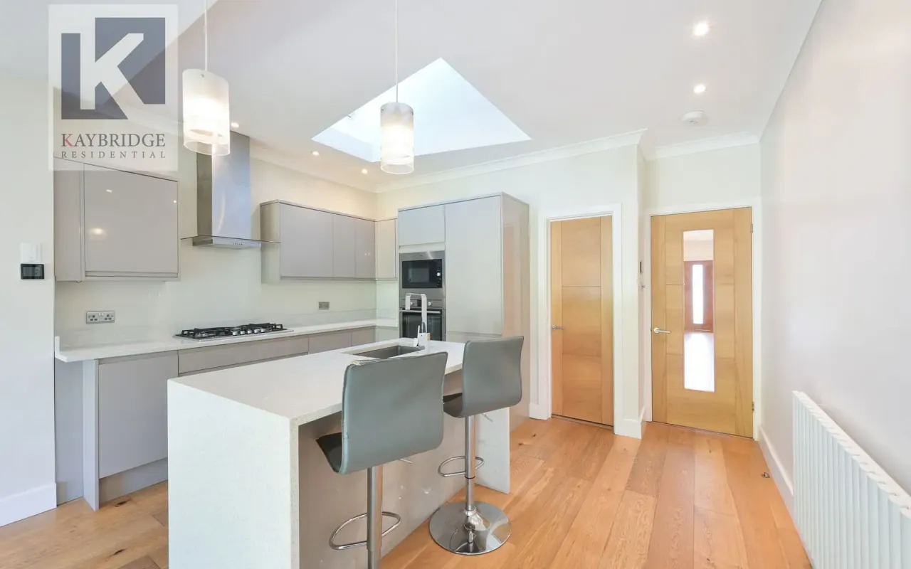 The Warren, Worcester Park, KT4, photo 7