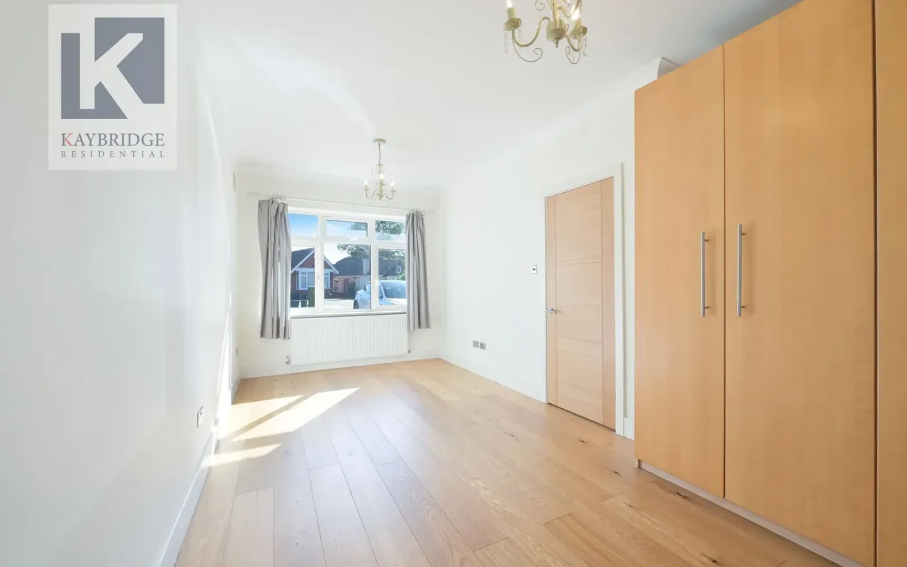 The Warren, Worcester Park, KT4, photo 14