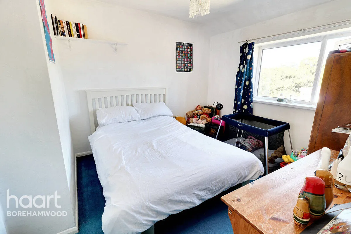 Croxdale Road, Borehamwood, WD6, photo 8