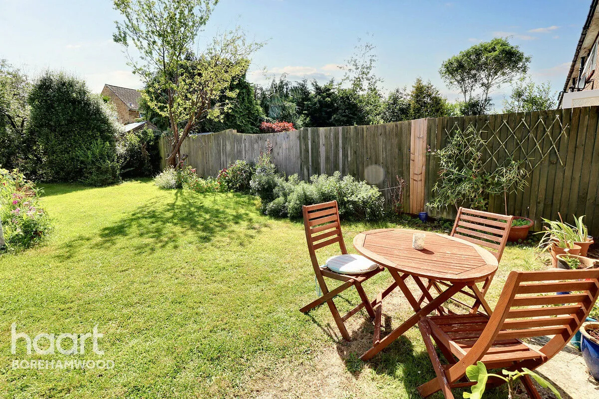 Croxdale Road, Borehamwood, WD6, photo 14