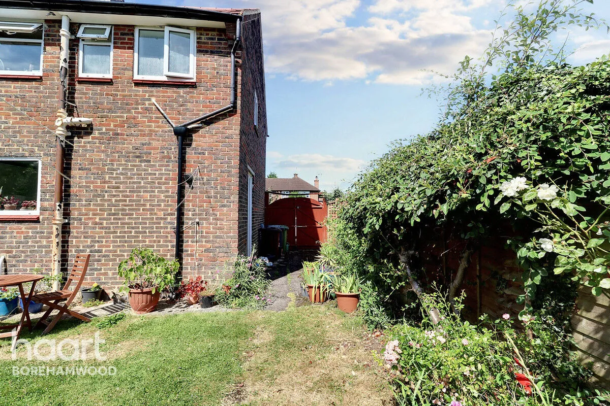 Croxdale Road, Borehamwood, WD6, photo 15