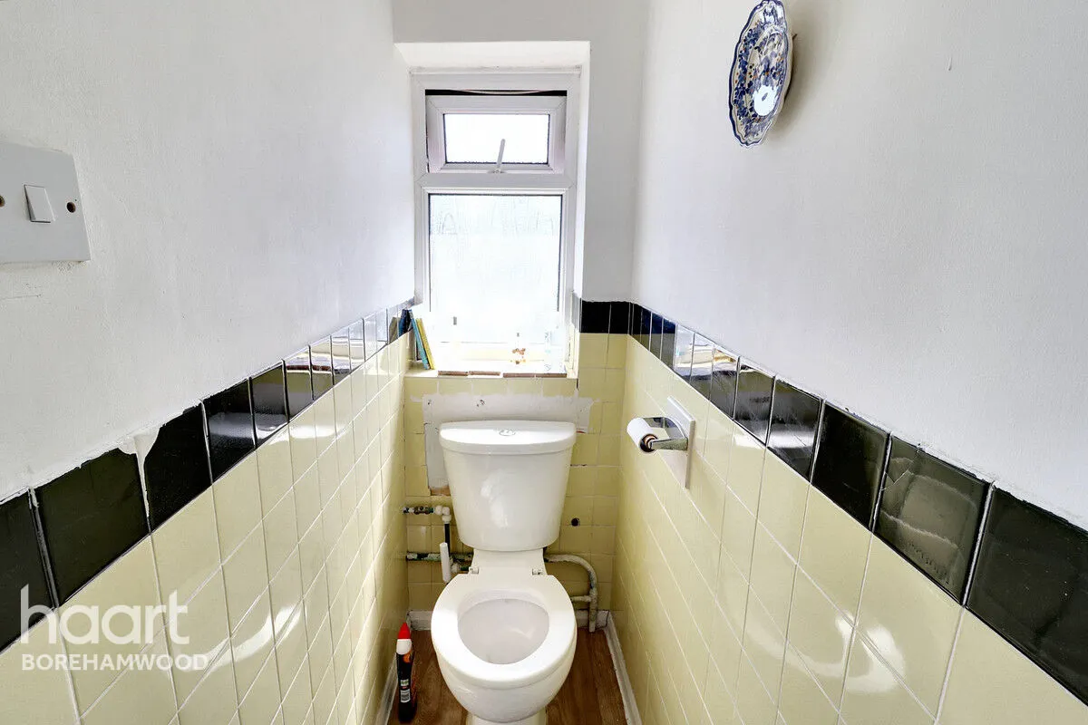 Croxdale Road, Borehamwood, WD6, photo 7