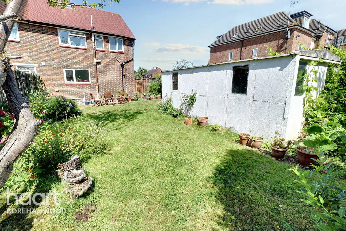 Croxdale Road, Borehamwood, WD6, photo 11