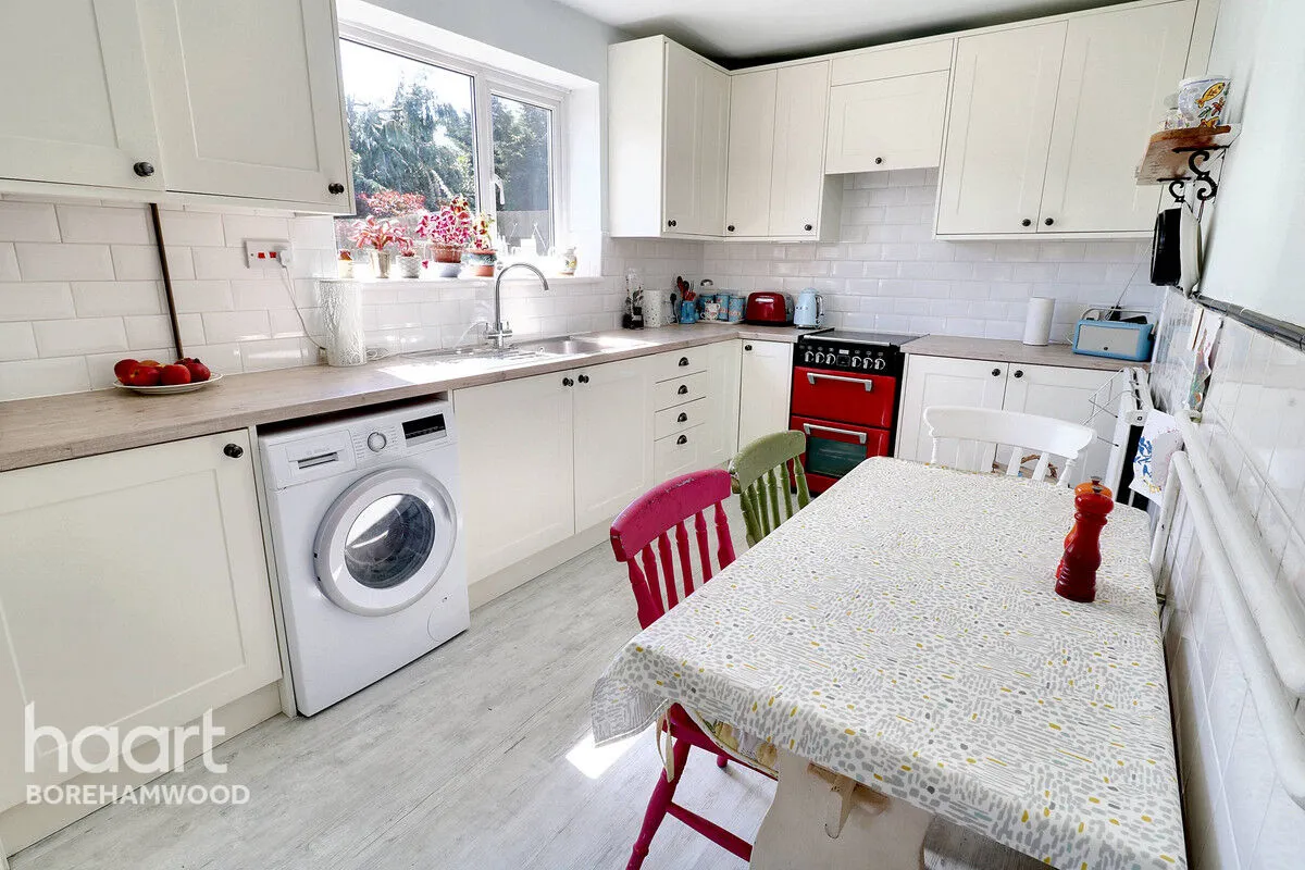 Croxdale Road, Borehamwood, WD6, photo 4