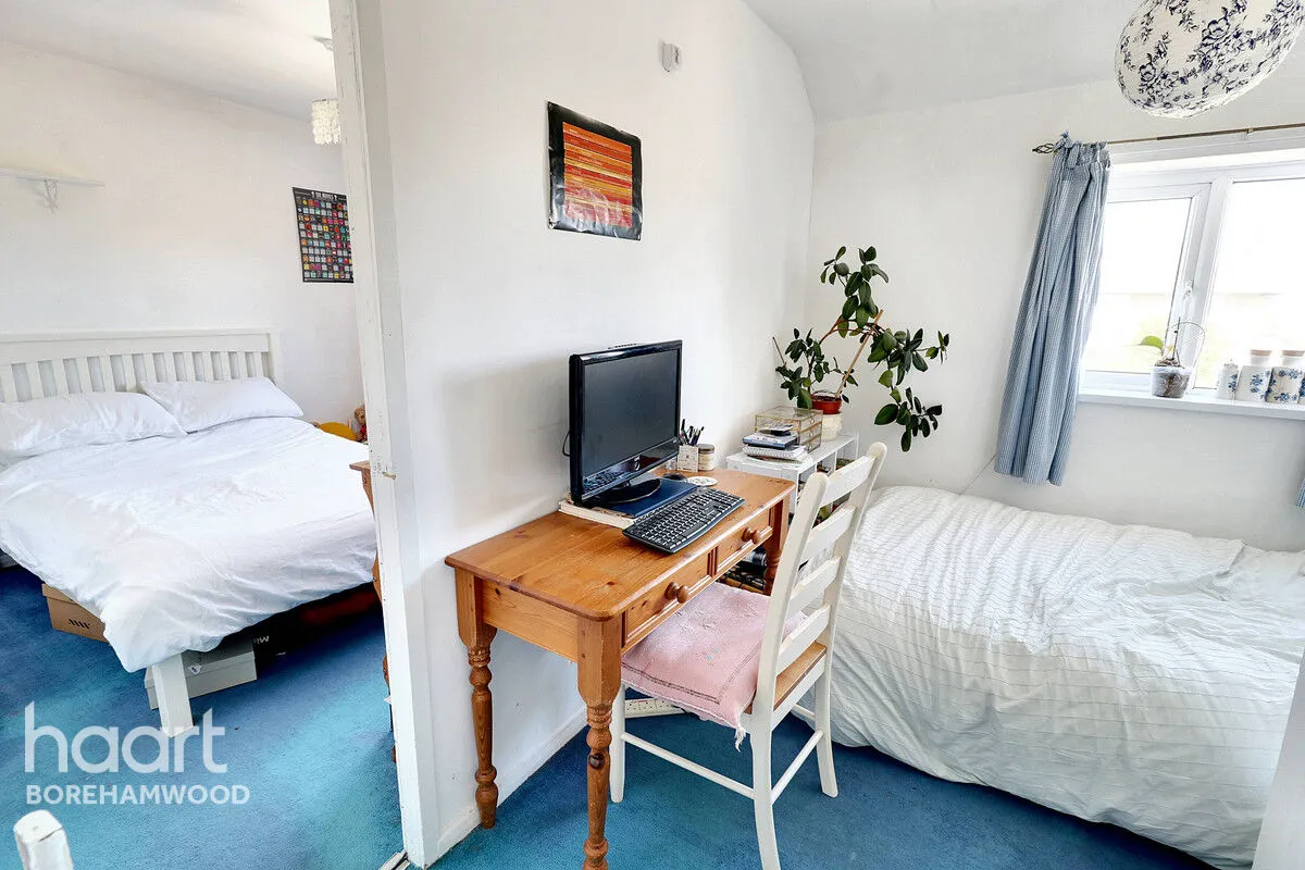 Croxdale Road, Borehamwood, WD6, photo 9