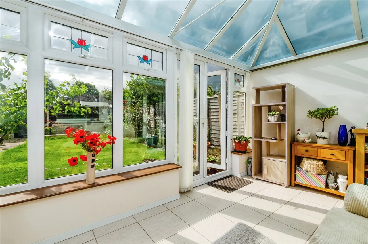 Kingsway, Essington, West Midlands, WV11, photo 9