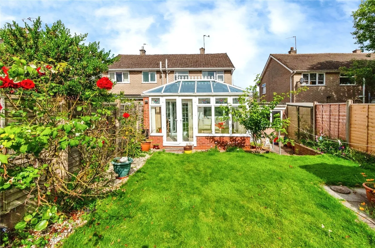 Kingsway, Essington, West Midlands, WV11, photo 17