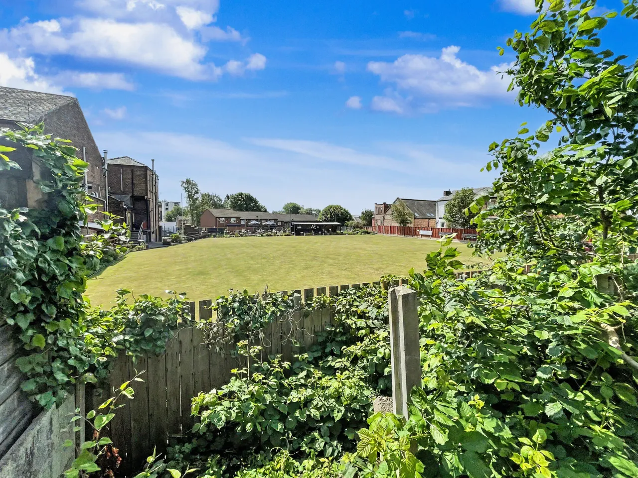 Kingswood Road, Prestwich, M25, photo 4
