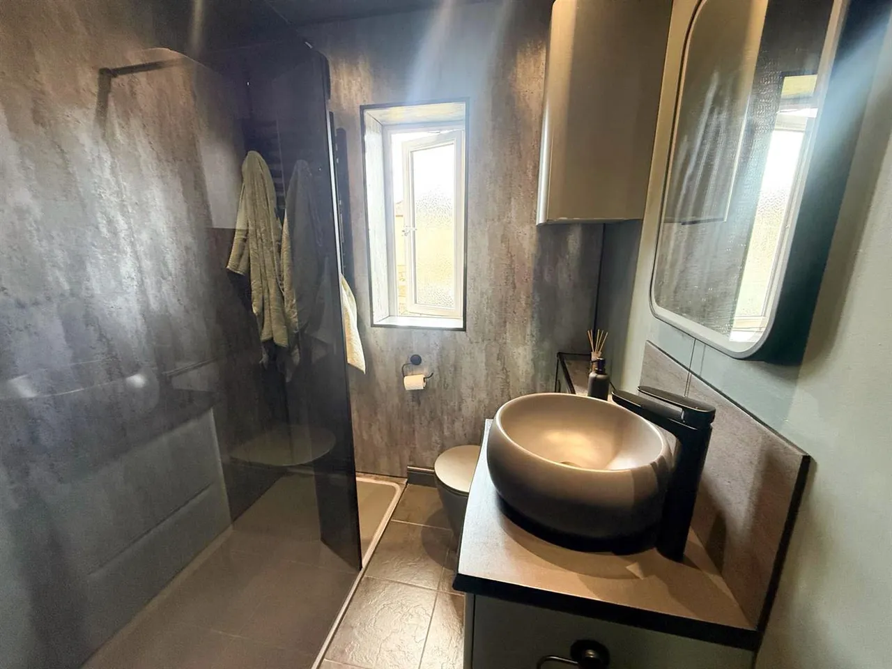 Station Road, Cross Hills, BD20 7EH, photo 15
