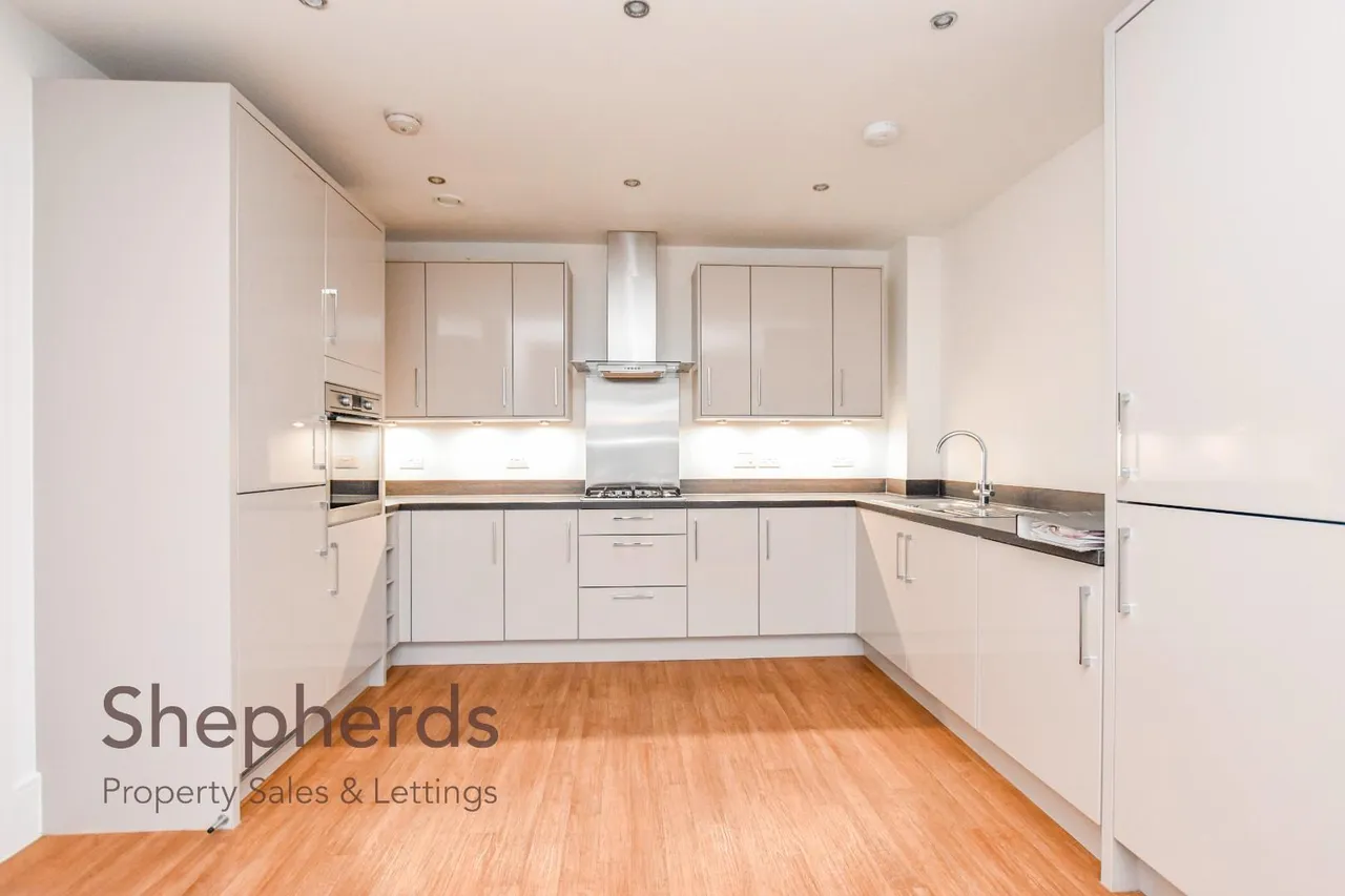 Claud Hamilton Way, Hertford, SG14, photo 2
