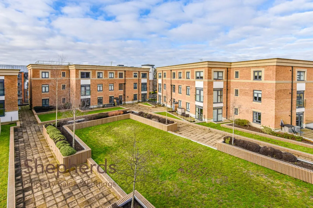 Claud Hamilton Way, Hertford, SG14, photo 36