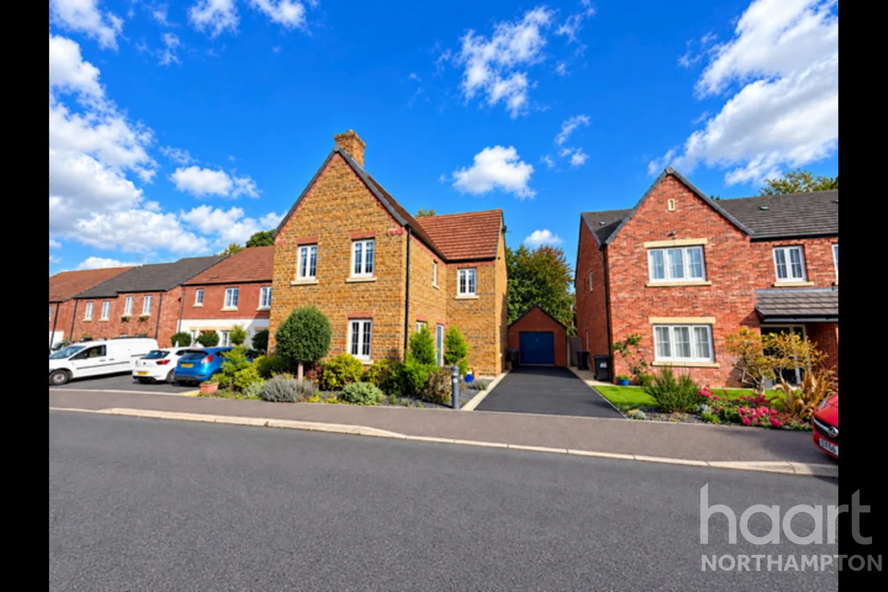 4 bed house for sale, Nightingale Drive, Northampton, NN3