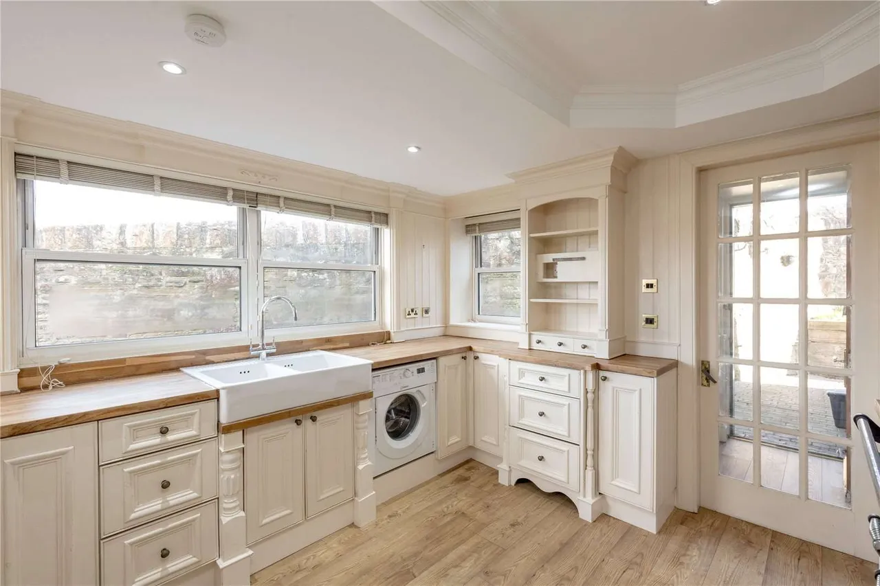 Craiglockhart Avenue, Edinburgh, EH14, photo 5