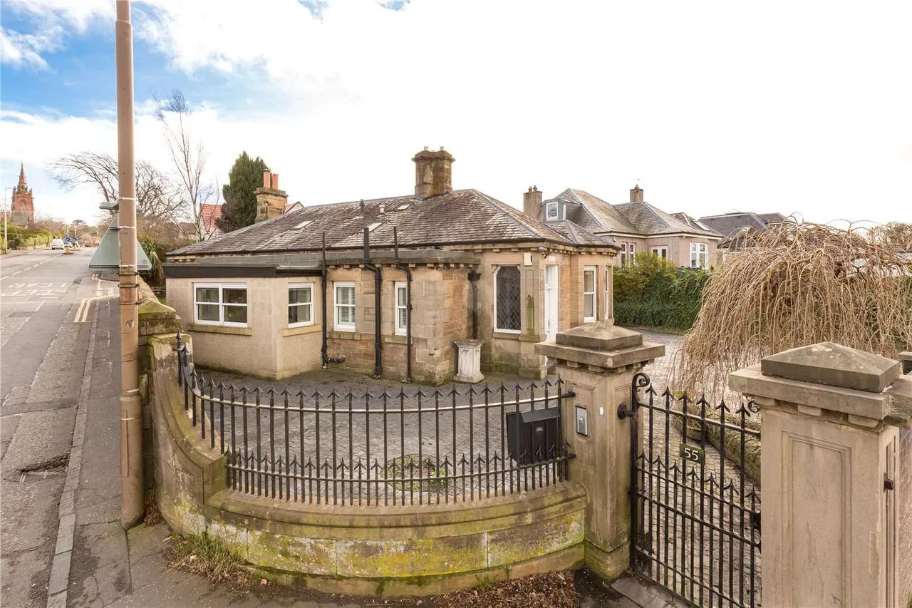Craiglockhart Avenue, Edinburgh, EH14, photo 2