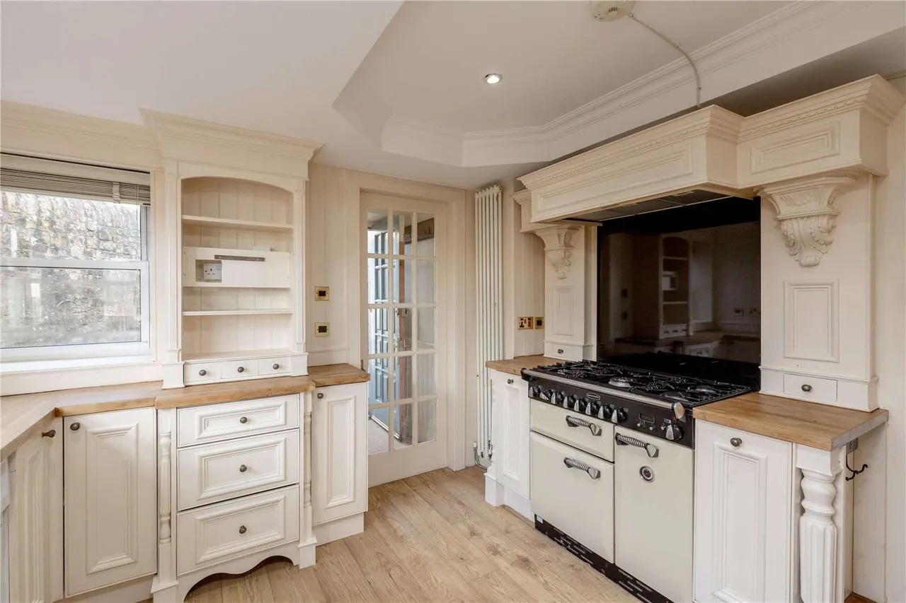 Craiglockhart Avenue, Edinburgh, EH14, photo 6