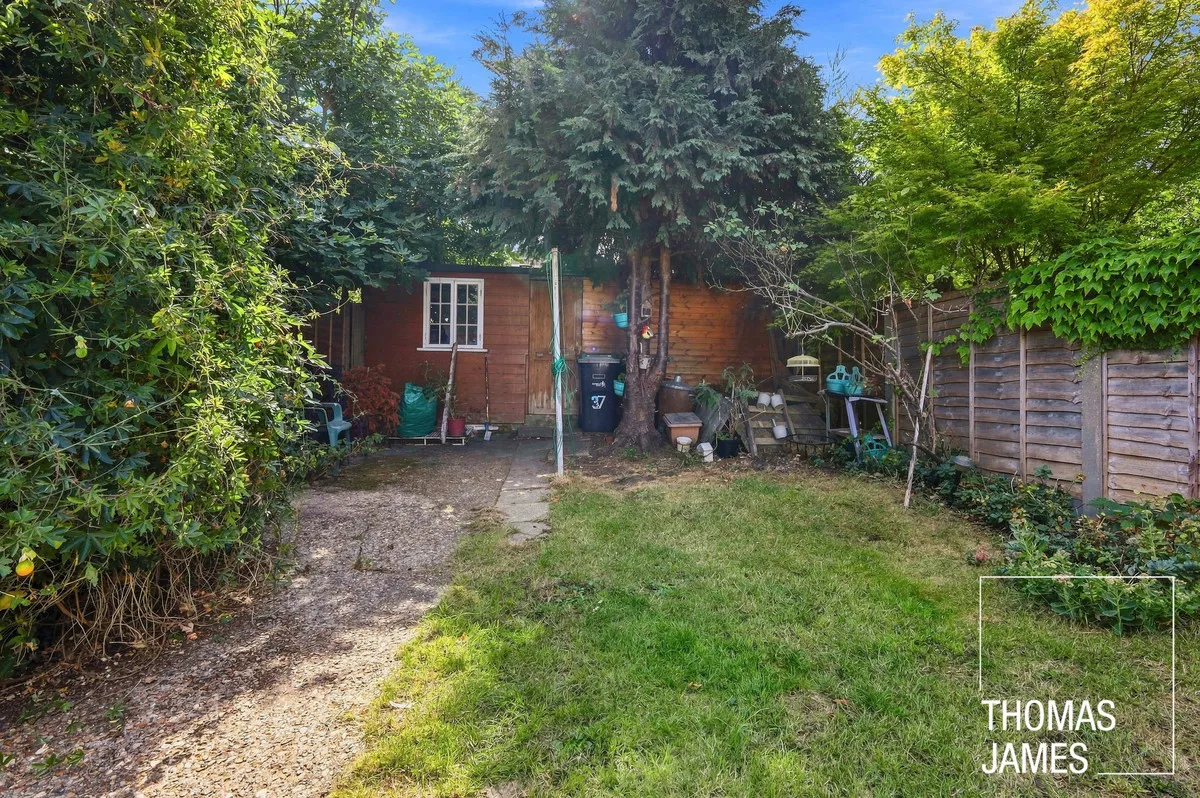 London, N11, photo 18