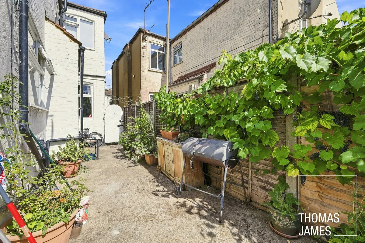 London, N11, photo 14