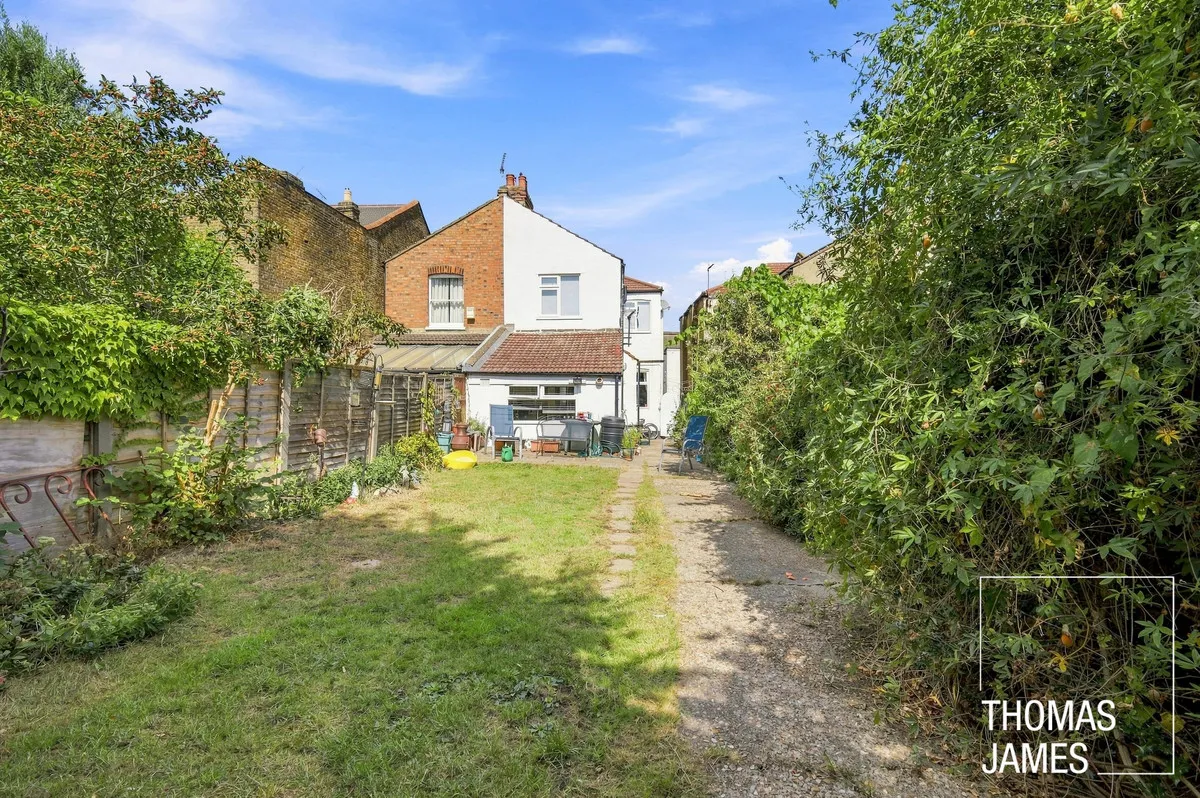 London, N11, photo 16