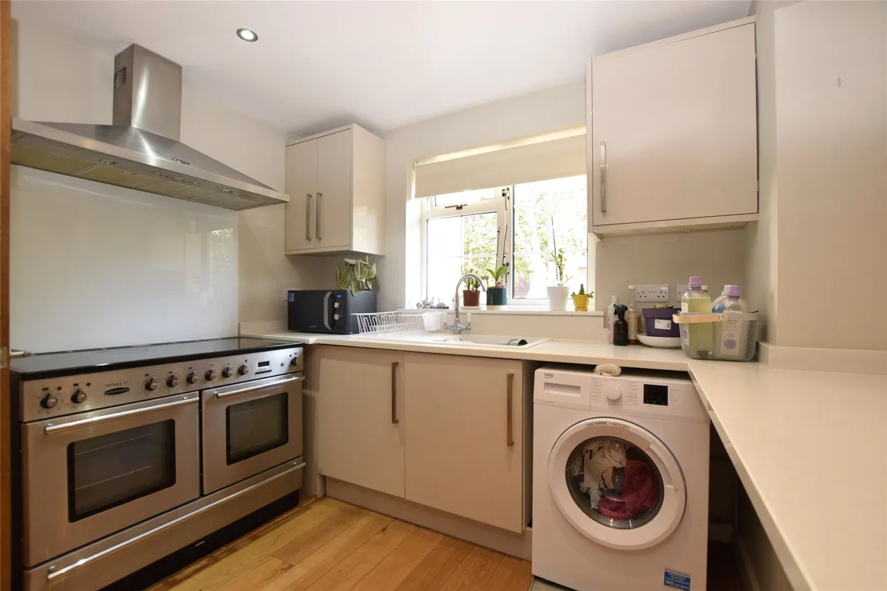 Oak Tree Close, Trowbridge, BA14 9BD, photo 6