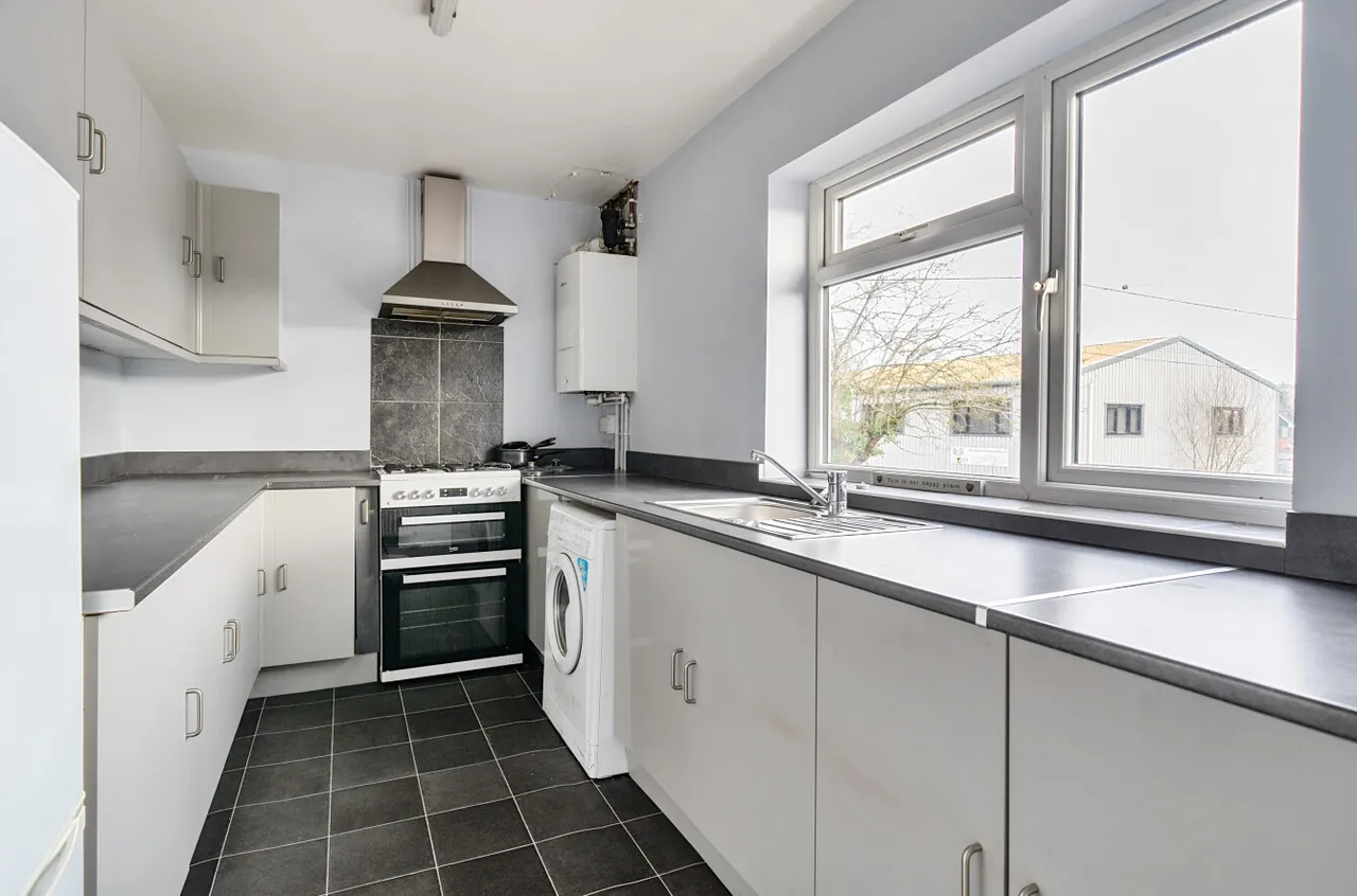 Winchester Road, Waltham Chase, SO32, photo 5