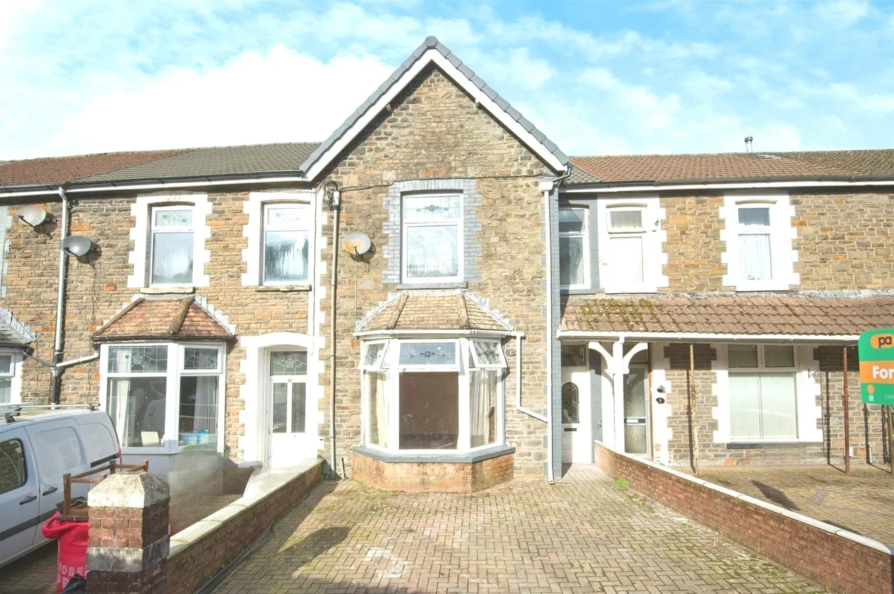 3 bed house for sale, Grongaer Terrace, Pontypridd, CF37