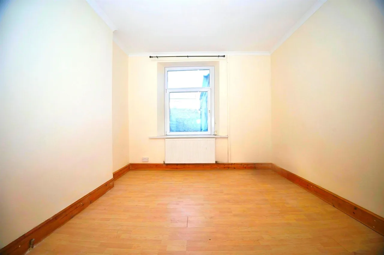 Grongaer Terrace, Pontypridd, CF37, photo 16