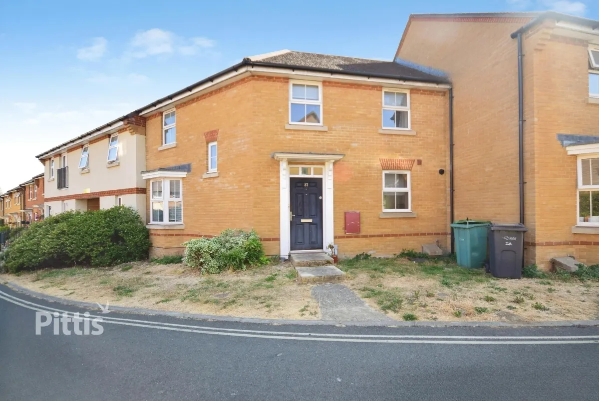3 bed house to rent, Dairy Crest Drive, Newport, PO30