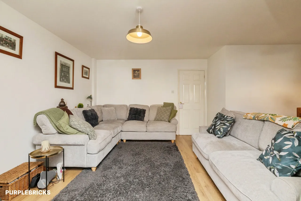 Barn Owl Road, Chippenham, SN14, photo 5