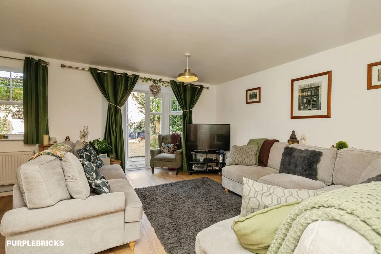 Barn Owl Road, Chippenham, SN14, photo 4