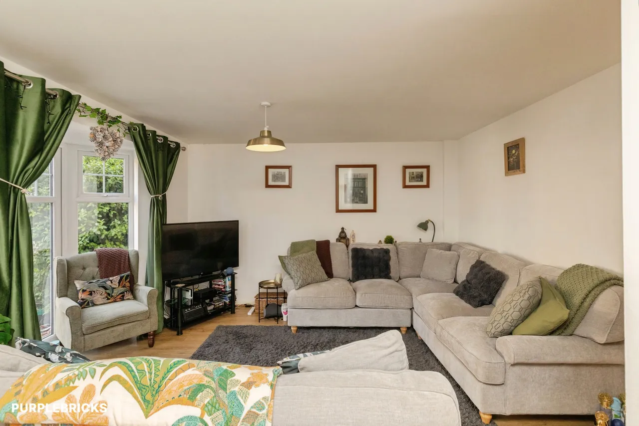 Barn Owl Road, Chippenham, SN14, photo 3
