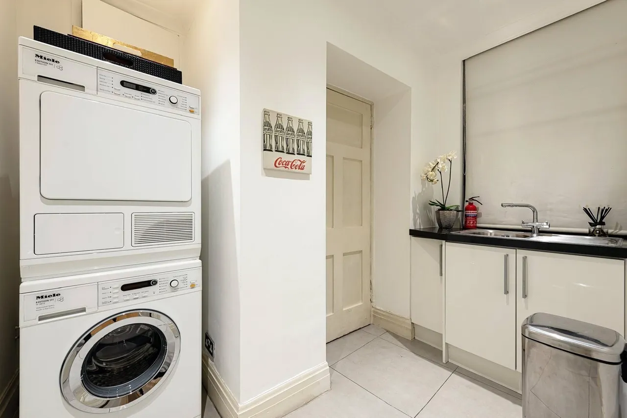 Knightsbridge, Kensington and Chelsea, London, SW1X, photo 8