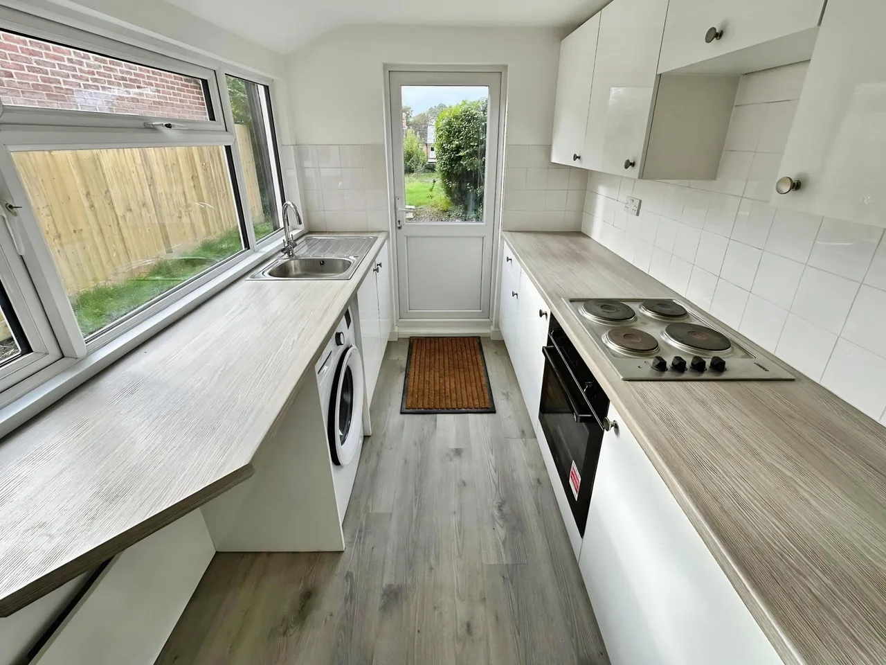 VIEWINGS PAUSED St Marks Road, Salisbury, SP1, photo 3