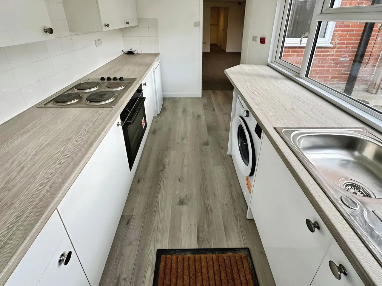 VIEWINGS PAUSED St Marks Road, Salisbury, SP1, photo 5