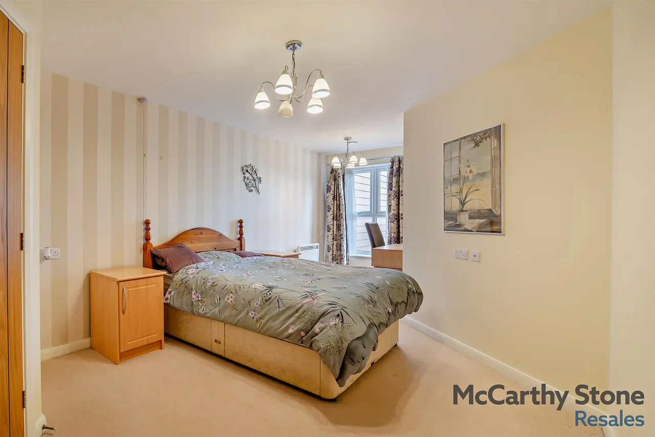 Squirrel Way, Shadwell, LS17, photo 9